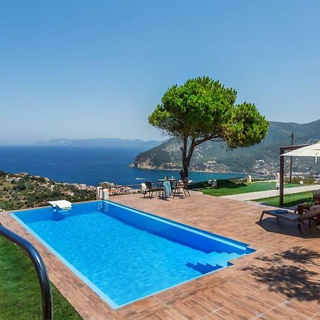 Villa Savvina Skopelos stad Exteriör bild